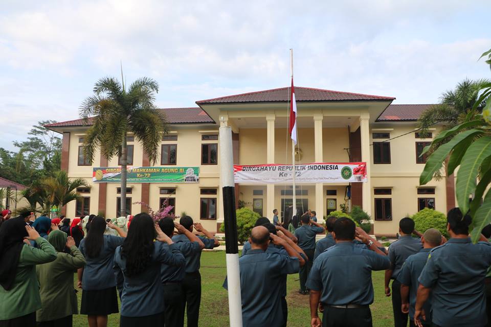 UPACARA PERINGATAN KEMERDEKAAN REPUBLIK INDONESIA KE 72